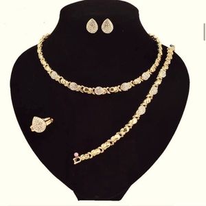 Women Tear Drop Jewelry Set